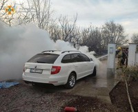 Горностаївські вогнеборці оперативно загасили пожежу в автівці