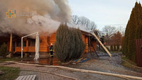 Харківський район: рятувальники загасили пожежу в лазні