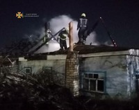 Ліквідовано пожежу покрівлі приватного будинку у селищі Комишани