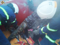 Миколаївська область: рятувальники вивільнили ногу чоловіка, який потрапив до зернонавантажувача