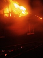 Рівненський район: рятувальники спільно з місцевою пожежною командою ліквідували пожежу у приватному житловому будинку