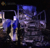 Яворівський район: вогнеборці ліквідували пожежу в вантажівці