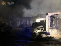 В Ужгородському районі рятувальники ліквідували пожежу на території приватного обійстя