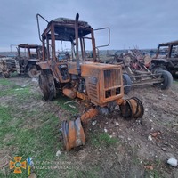 Одеська область: на території приватної ферми згоріли 4 фермерські трактори.