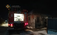 Харківський район: внаслідок короткого замкнення електромережі сталась пожежа, якою знищено навіс і автомобіль