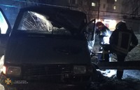 М. Мирноград: рятувальники деблокували постраждалого чоловіка із деформованих внаслідок ДТП конструкцій автомобіля