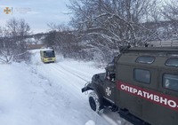 На Кіровоградщині рятувальники надавали допомогу водіям транспортних засобів
