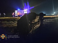Пологівський район: рятувальники деблокували водія, якого затисло конструкціями автомобіля внаслідок ДТП