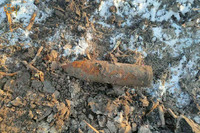 Чернігівська область: піротехніки ДСНС знищили артилерійський снаряд часів Другої світової війни