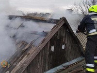 Пологівський район: рятувальники ліквідували пожежу на території приватного домоволодіння