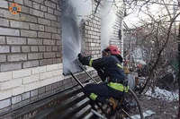 М. Дніпро: надзвичайники ліквідували пожежу у дачному будинку