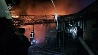 На Сумщині вогнеборці ліквідували масштабне загоряння в житловому секторі