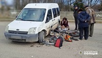 У Чернівецькому районі поліцейські розслідують ДТП, в якій травмувався мотоцикліст
