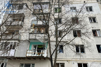 Чугуївський район: рятувальники оперативно ліквідували пожежу у п'ятиповерховому житловому будинку, що була спричинена ворожим обстрілом