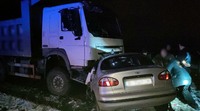 Поліція Полтавщини з’ясовує обставини ДТП, в якій загинув водій легковика