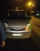 Мав при собі наркотики та пропонував хабар: поліцейські виявили правопорушника у Луцьку