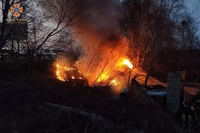 Дніпровський район: вогнеборці ліквідували займання легковика, що став учасником ДТП