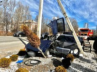 На Прикарпатті у автопригоді травмований водій легковика: поліція розпочала розслідування