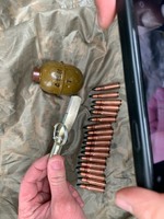 Оперативники Харківщини затримали чоловіка під час незаконного збуту зброї