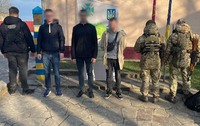 Прикордонники затримали 7 військовозобов’язаних, один із них ніс боєприпаси
