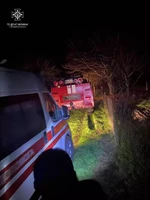 Коростенський район: рятувальники відбуксирували “швидку” з узбіччя