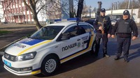 На Вінничині поліцейські охорони затримали чоловіка зі зброєю