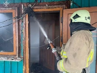Чернівецький район: рятувальники ліквідували пожежу в будинку