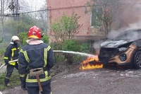 Кам’янські рятувальники двічі ліквідували пожежі в автомобілях