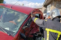 Чернівецька область: рятувальники деблокували загиблого внаслідок ДТП водія