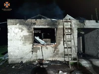 На Ужгородщині рятувальники ліквідували пожежу в недобудові