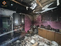 На Хустщині рятувальники під час пожежі врятували житловий будинок від знищення вогнем