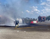 На Полтавщині поліція встановлює обставини ДТП, внаслідок якої загорілась вантажівка