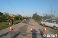 На Шепетівщині поліцейські встановлюють обставини ДТП, у якій травмувався 15-річний мотоцикліст