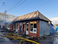 Коростенський район: вогнеборці ліквідували пожежу на території кооперативного ринку