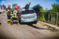 На Хмельниччині внаслідок зіткнення автівки з дорожнім відбійником двоє людей загинули, ще двоє – травмовані