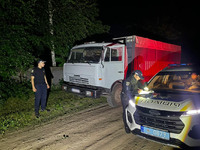 На Чернігівщині поліція викрила злочинну групу, яка спеціалізувалася на крадіжках нафтопродуктів