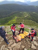 Рятувальники надали допомогу двом туристкам в горах