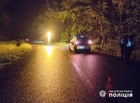 На Буковині слідчі поліції розслідують дорожньо-транспортну пригоду, в якій загинув неповнолітній