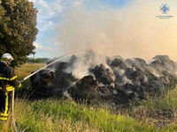 Білоцерківський район: ліквідовано загорання скирти в тюках
