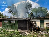 На Черкащині рятувальники ліквідували пожежі трьох господарчих будівель