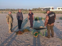 Попередньо понад 170 тисяч гривень завданих збитків – на Одещині правоохоронці викрили чоловіка у незаконному вилові риби, креветок та крабів