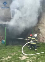 20 червня рятувальники Тернопільщини ліквідували пожежу гаражного приміщення у приватному житловому будинку
