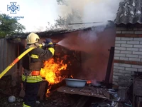 У Сумському районі вогнеборці ліквідували пожежу господарчої споруди
