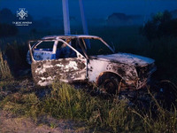 Яворівський район: вогонь знищив автомобіль