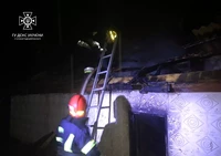 Кіровоградська область: рятувальники приборкали пожежу житлового будинку