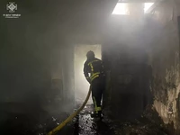 Чернівецький район: вогнеборці ліквідували пожежу в літній кухні, зблокованій з житловим будинком