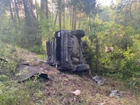 На Сарненщині рятувальники надали допомогу працівникам поліції у ліквідації наслідків ДТП за участю легкового автомобіля