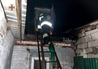 Кіровоградська область: пожежно-рятувальні підрозділи ліквідували три пожежі, на одній із яких врятували жінку