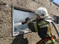 На Шосткинщині вогнеборці ліквідувавши загоряння в житловому секторі врятували від знищення два житлових будинки та господарчу споруду