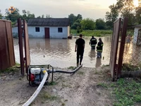 Минулої доби пожежно-рятувальні підрозділи Тернопільщини залучались для відкачування води з приміщень.